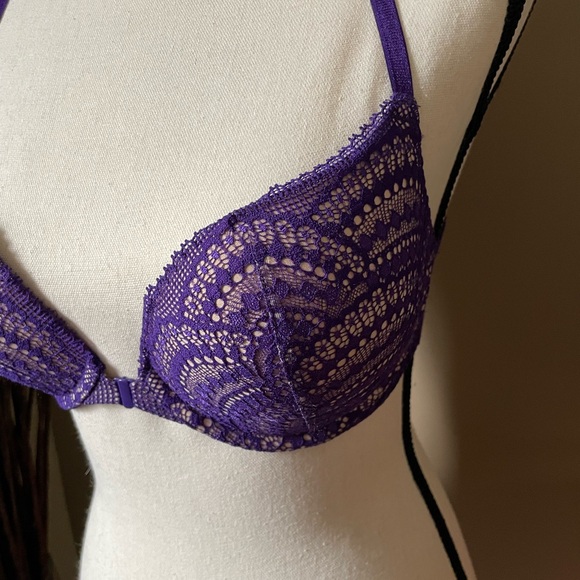 Victoria’s Secret Very Sexy push-up bra - Picture 2 of 5